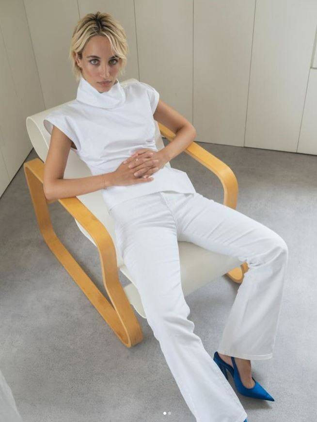 Kerem Bürsin'in yeni aşkı Türkiye’nin en zengin ailesinin torunu çıktı - Resim: 28